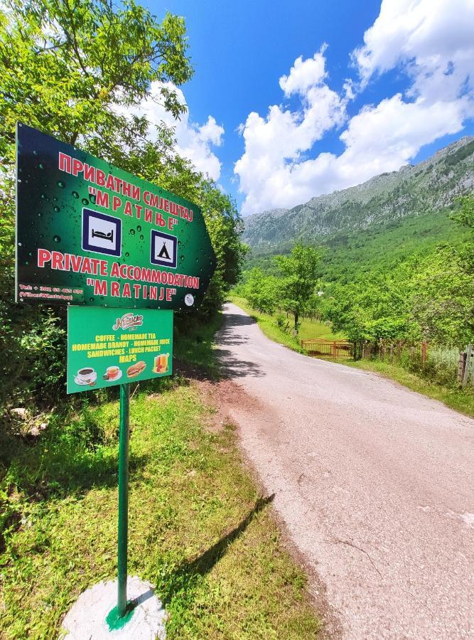 Privatni Smjestaj "Mratinje" Guest House Плужине Екстериор снимка