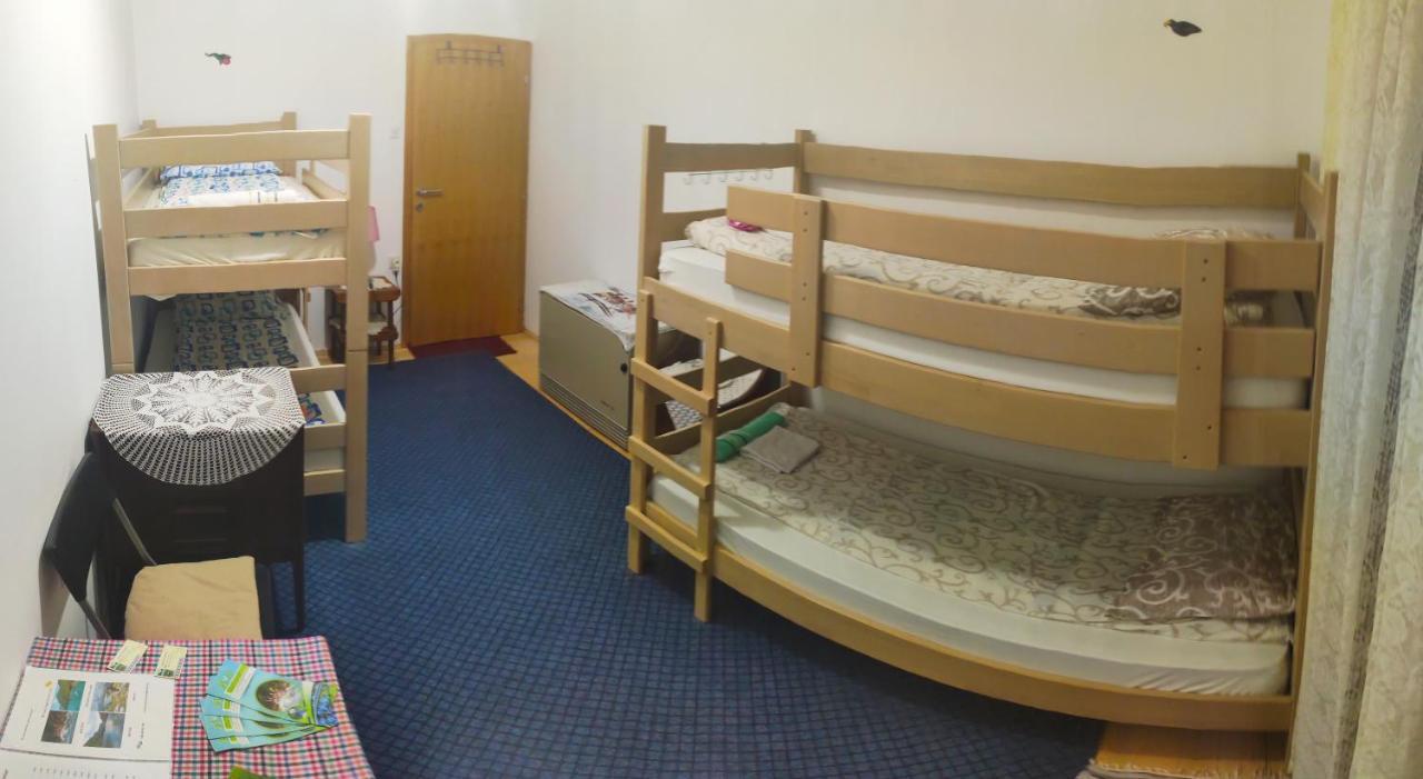 Privatni Smjestaj "Mratinje" Guest House Плужине Екстериор снимка